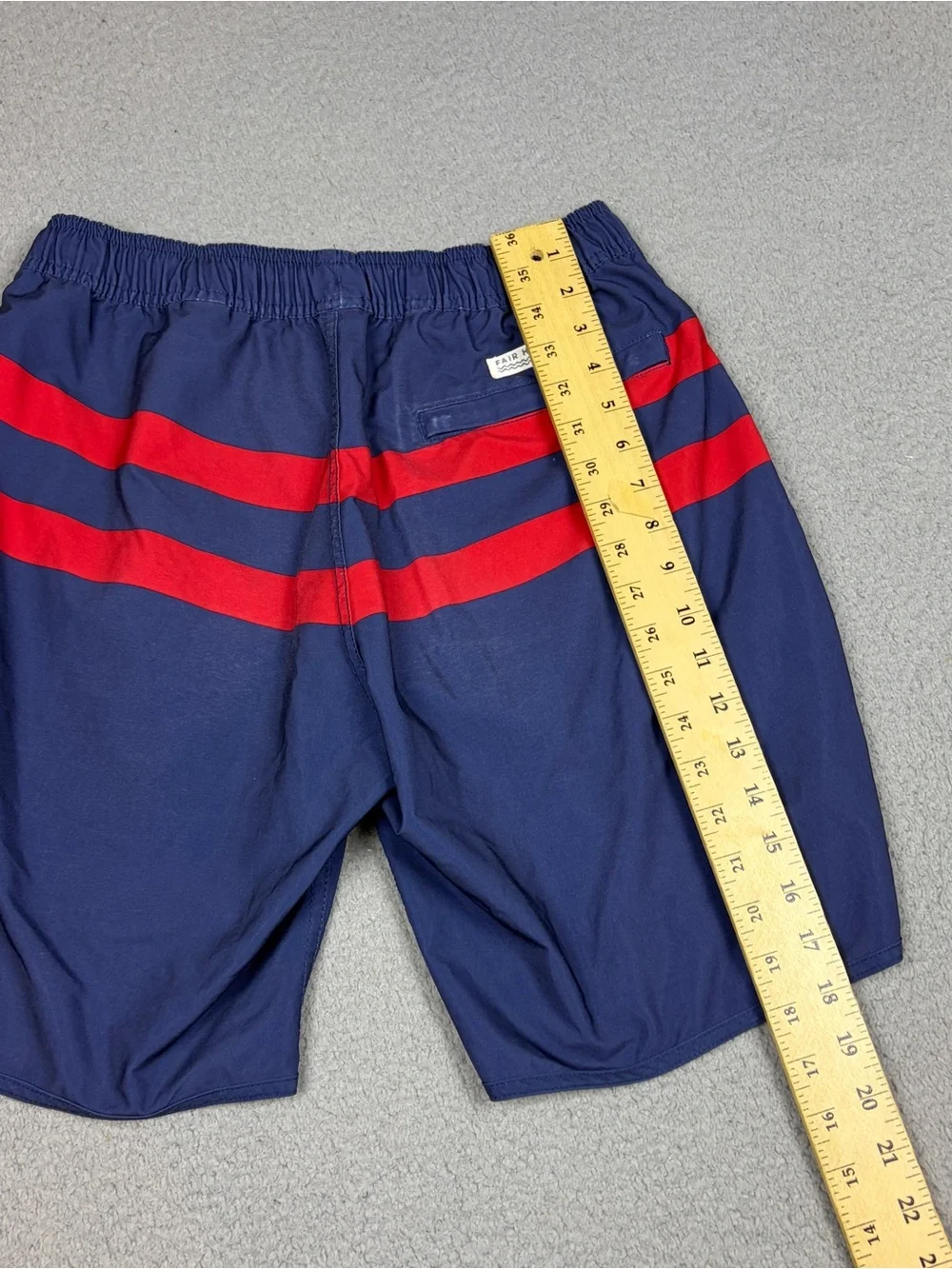Fair Harbor Swim Trunks Men’s S Navy with Red Stripes Drawstring Lined Beach
